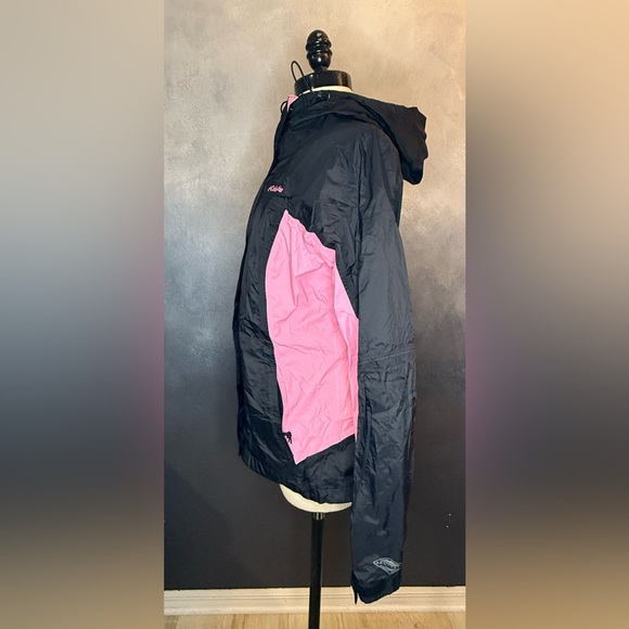 Columbia Womens Omni-Tech Waterproof Breast Cancer Awareness Hooded Rain Jacket - Picture 7 of 12